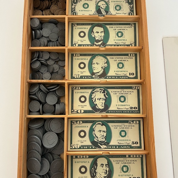 Melissa and Doug Play Money Set - Picture 1 of 5